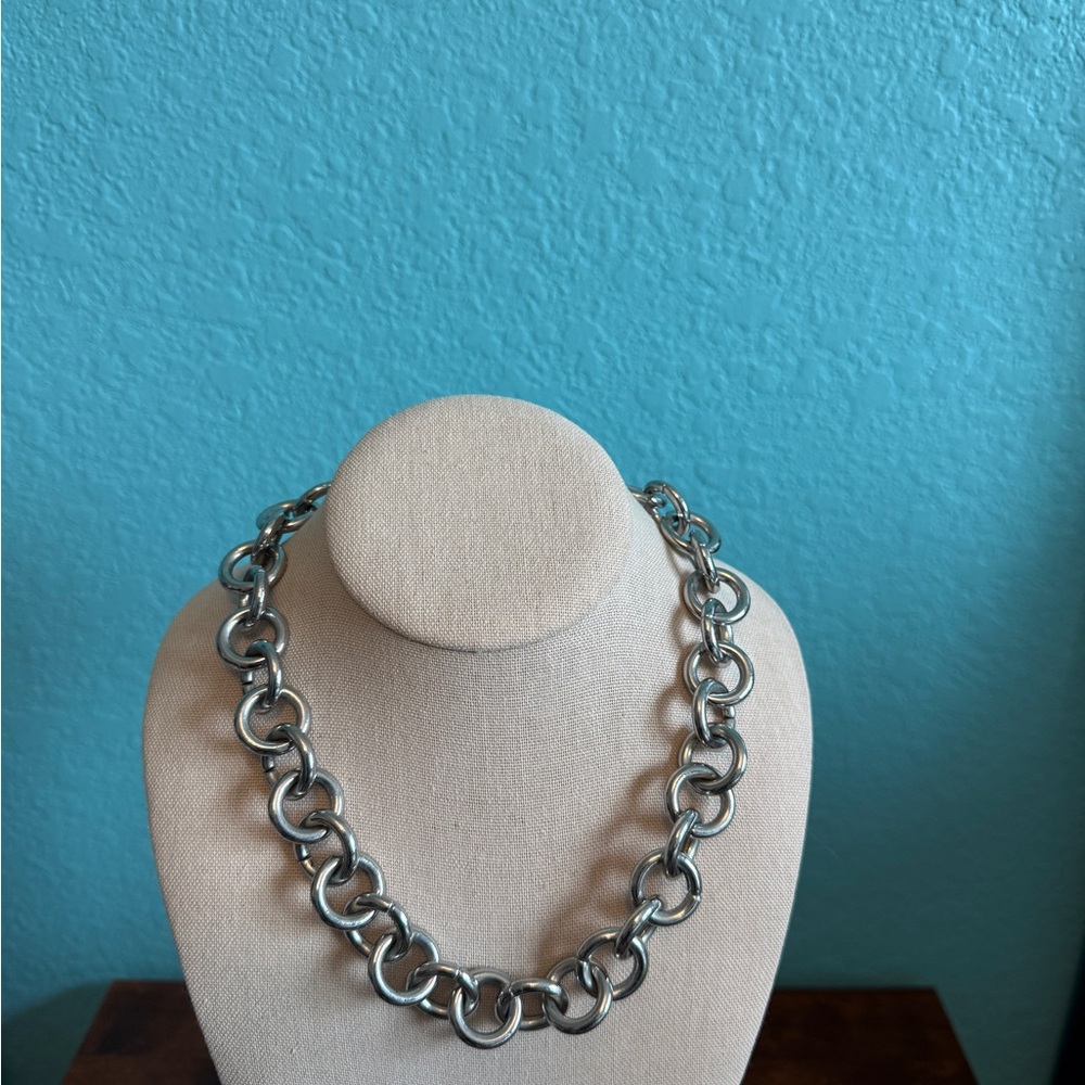 Source Unknown Silver Chunky Link Necklace